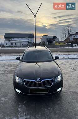 Универсал Skoda Superb 2015 в Ивано-Франковске