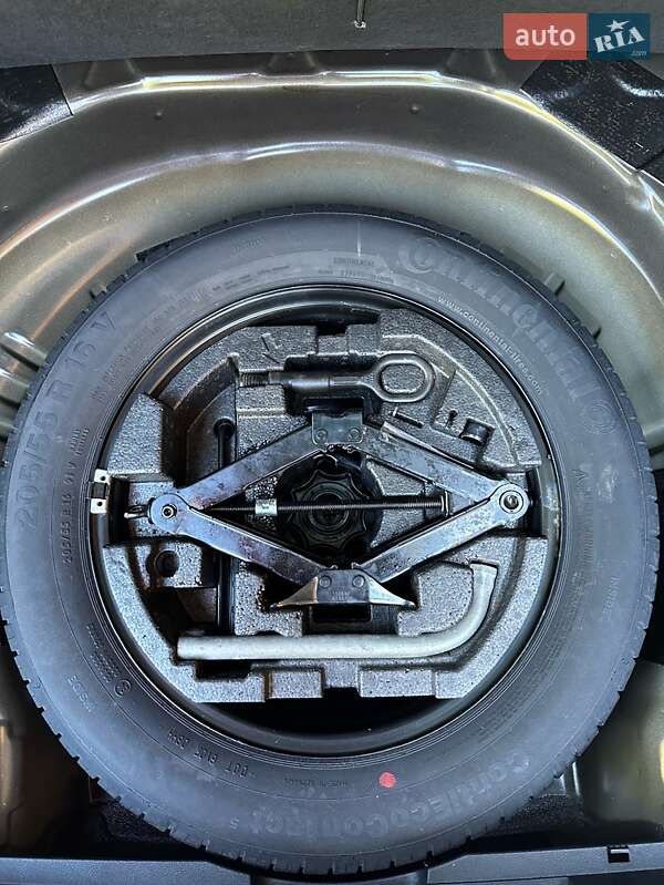 Универсал Skoda Superb 2017 в Виннице фото 64 Универсал Skoda Superb 2017 в Виннице