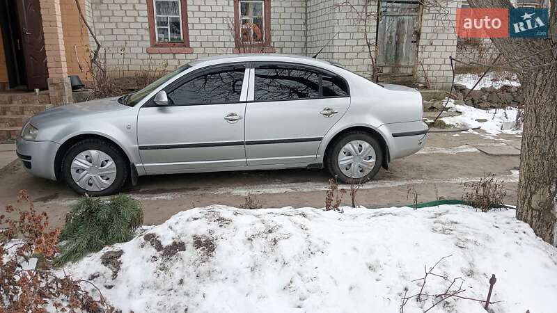 Лифтбек Skoda Superb 2007 в Светловодске