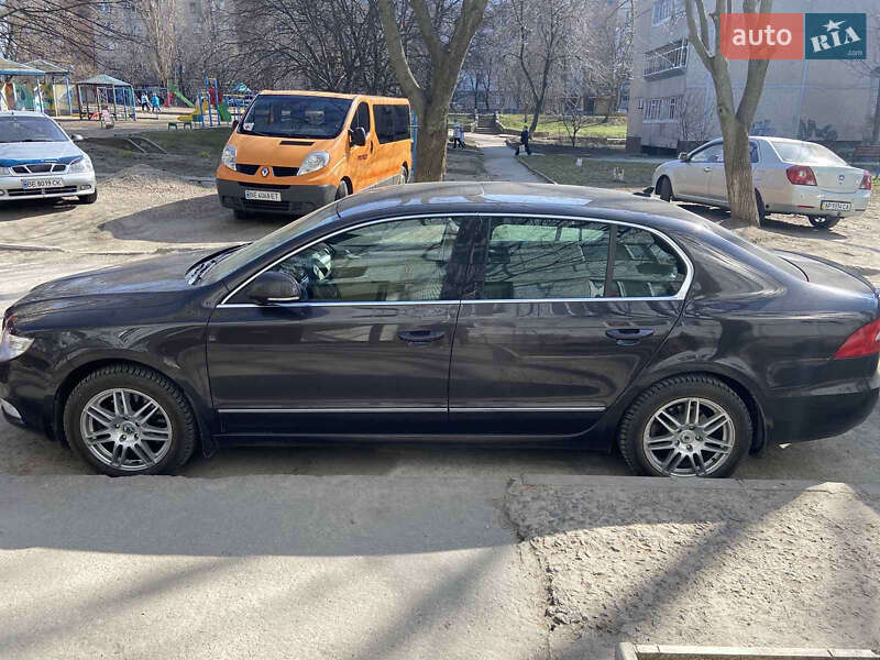 Ліфтбек Skoda Superb 2011 в Южноукраїнську