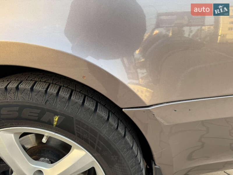 Універсал Skoda Superb 2010 в Звягелі