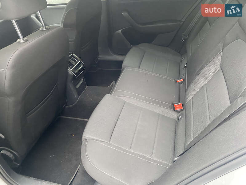Универсал Skoda Superb 2016 в Днепре