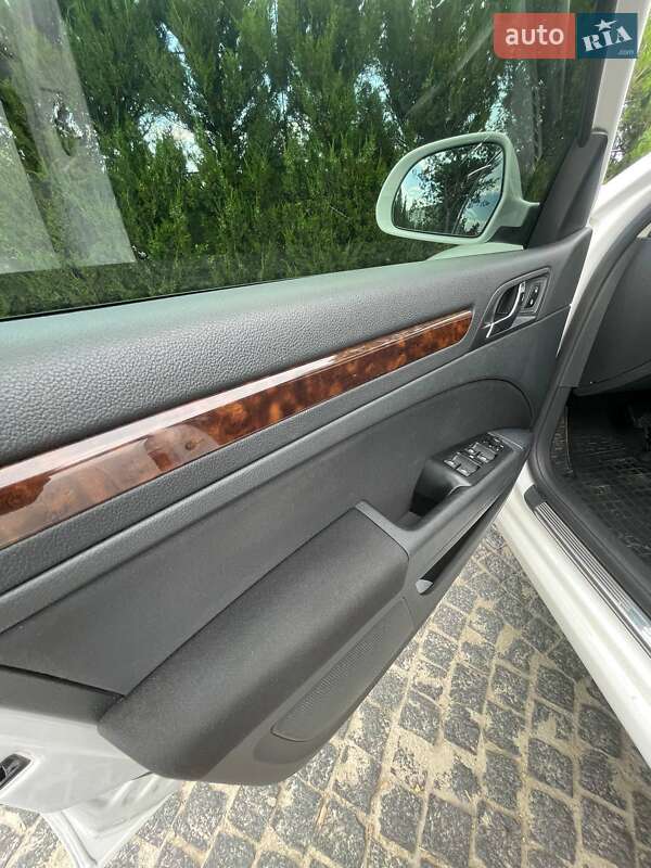 Лифтбек Skoda Superb 2014 в Днепре