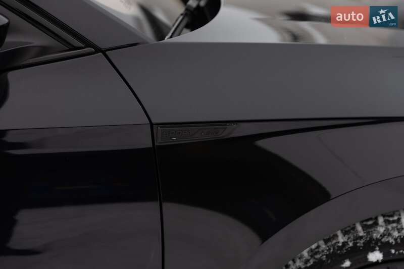 Универсал Skoda Superb 2019 в Самборе