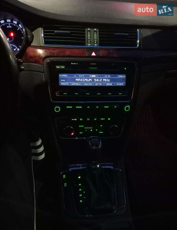 Лифтбек Skoda Superb 2013 в Киеве