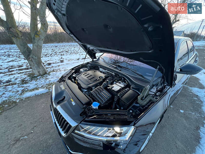 Лифтбек Skoda Superb 2022 в Ровно
