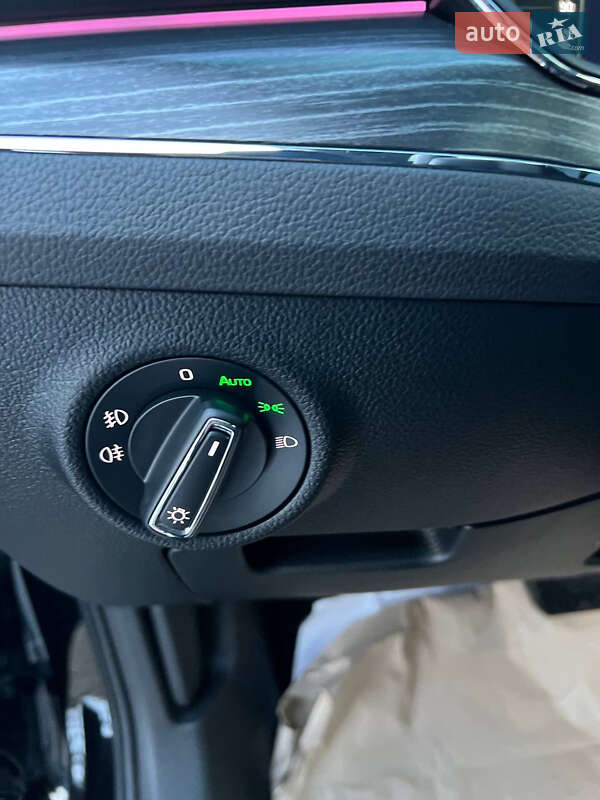 Лифтбек Skoda Superb 2022 в Ровно