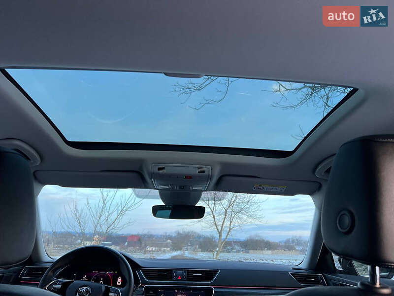 Лифтбек Skoda Superb 2022 в Ровно