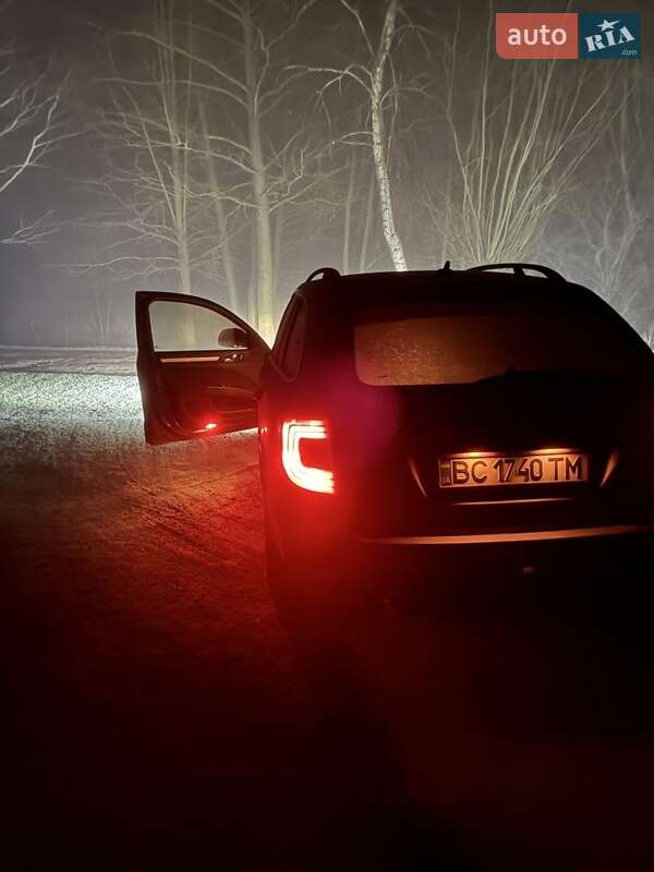 Универсал Skoda Superb 2010 в Жовкве