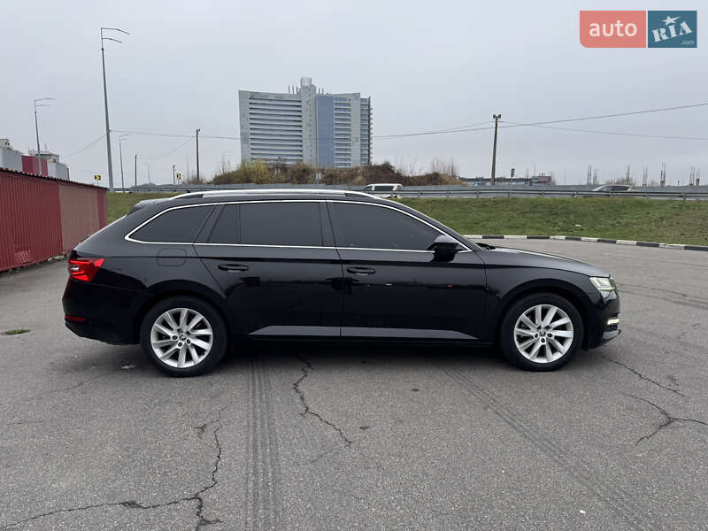 Универсал Skoda Superb 2020 в Киеве