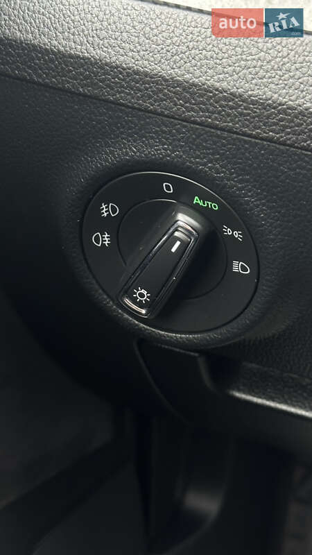 Универсал Skoda Superb 2019 в Самборе