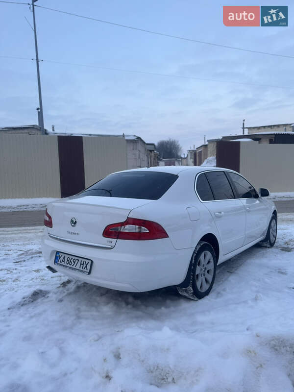 Лифтбек Skoda Superb 2013 в Харькове