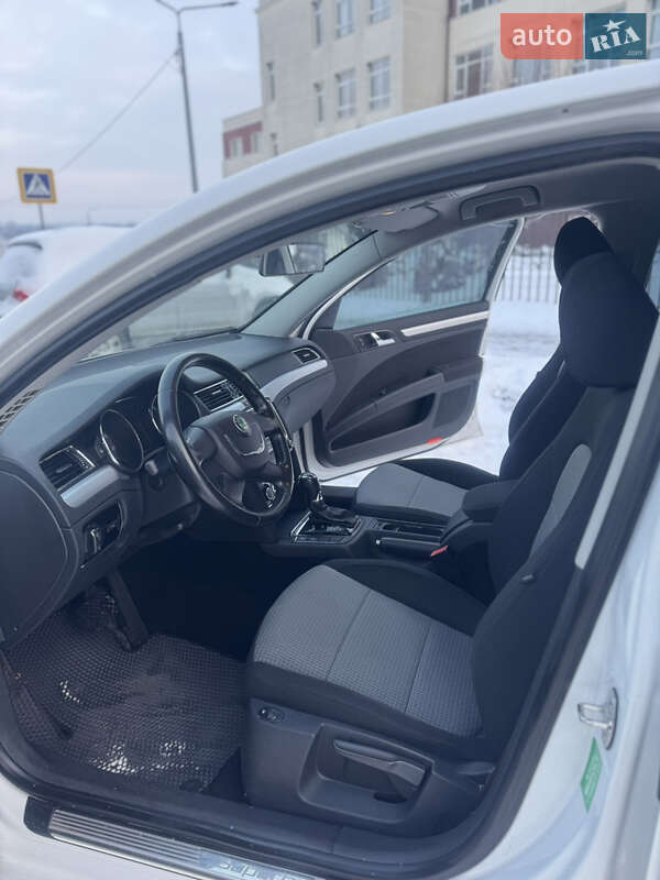 Лифтбек Skoda Superb 2013 в Харькове