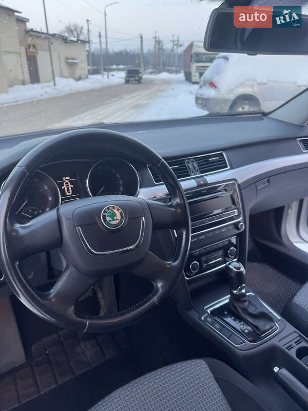 Лифтбек Skoda Superb 2013 в Харькове