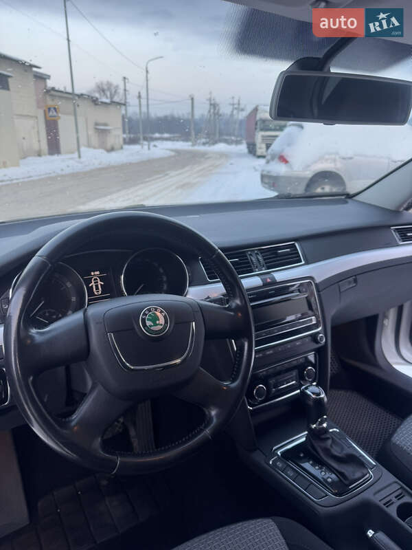 Лифтбек Skoda Superb 2013 в Харькове