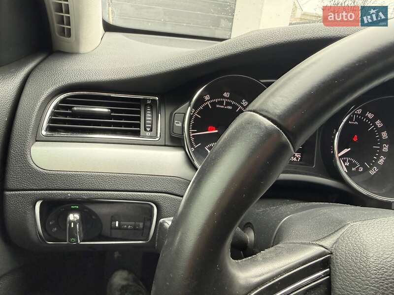 Лифтбек Skoda Superb 2014 в Умани фото 37 Лифтбек Skoda Superb 2014 в Умани