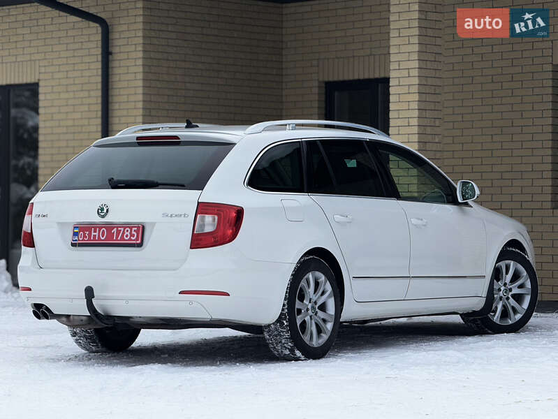 Универсал Skoda Superb 2012 в Радивилове