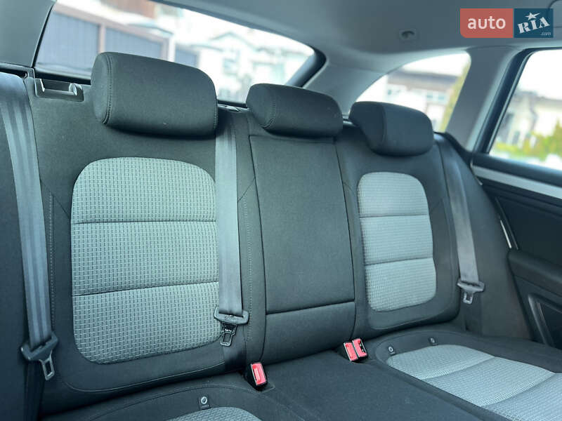 Универсал Skoda Superb 2012 в Дрогобыче