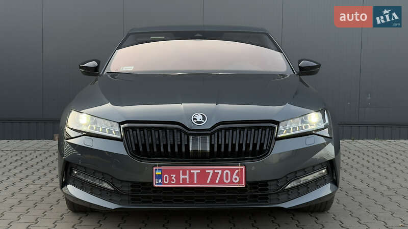 Лифтбек Skoda Superb 2022 в Мукачево