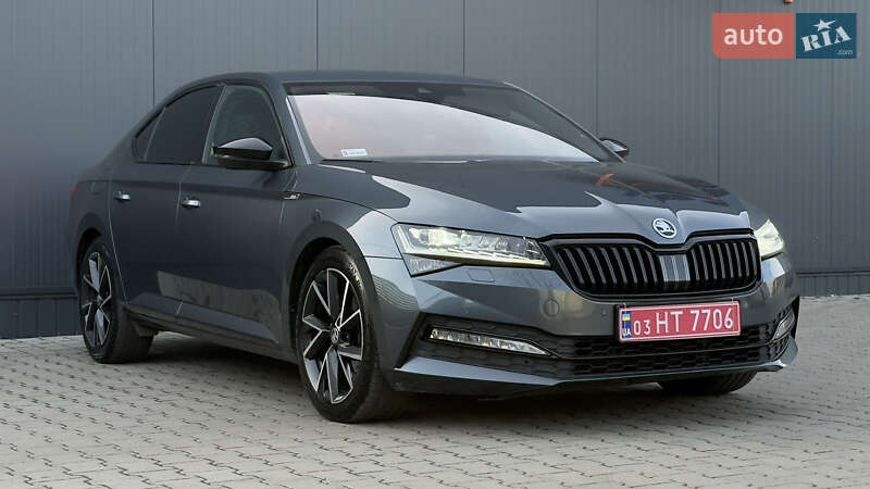 Лифтбек Skoda Superb 2022 в Мукачево