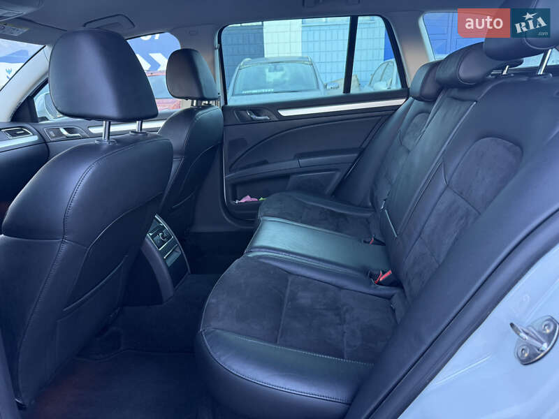 Универсал Skoda Superb 2015 в Ровно