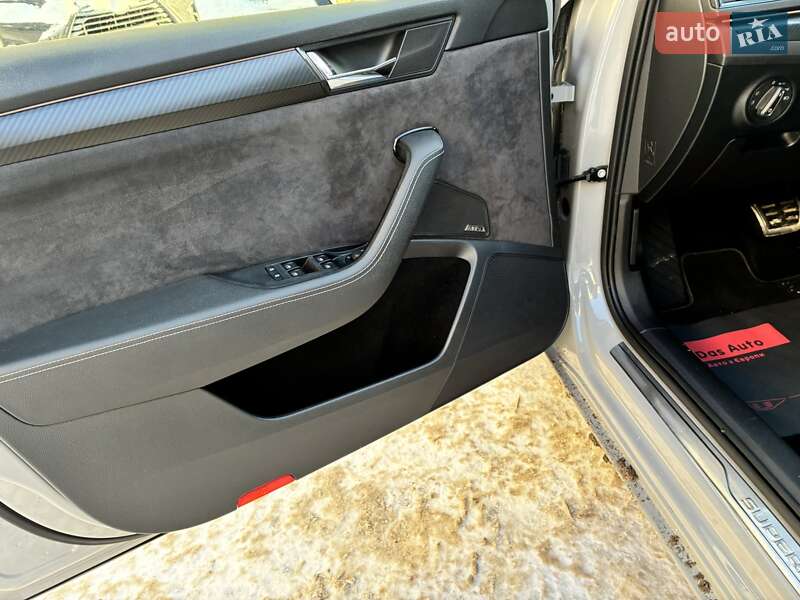 Универсал Skoda Superb 2021 в Киеве
