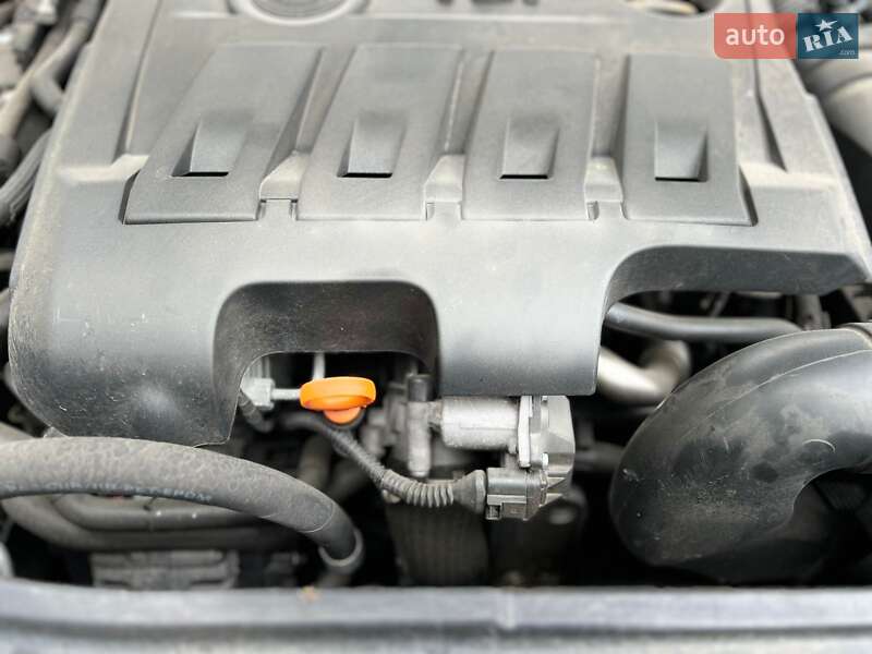 Универсал Skoda Superb 2012 в Новояворовске