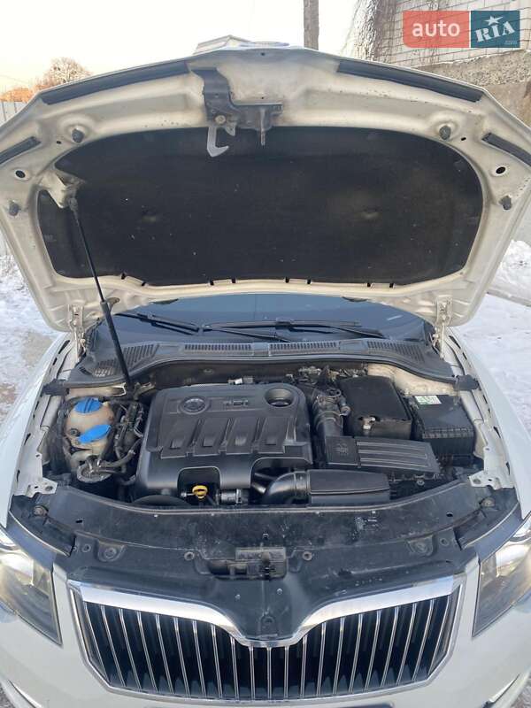 Лифтбек Skoda Superb 2014 в Прилуках