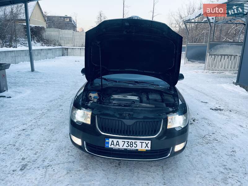 Лифтбек Skoda Superb 2012 в Киеве