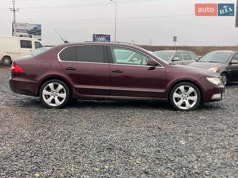 Лифтбек Skoda Superb 2009 в Львове