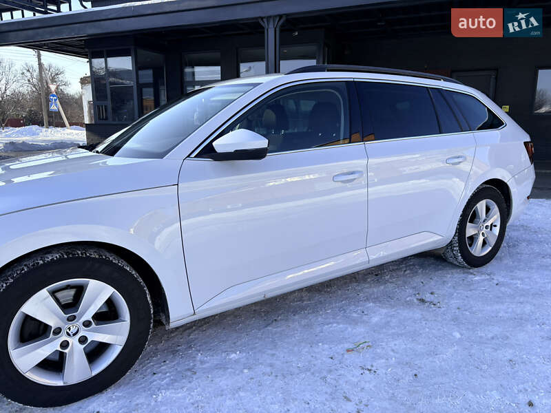 Универсал Skoda Superb 2017 в Нововолынске фото 9 Универсал Skoda Superb 2017 в Нововолынске