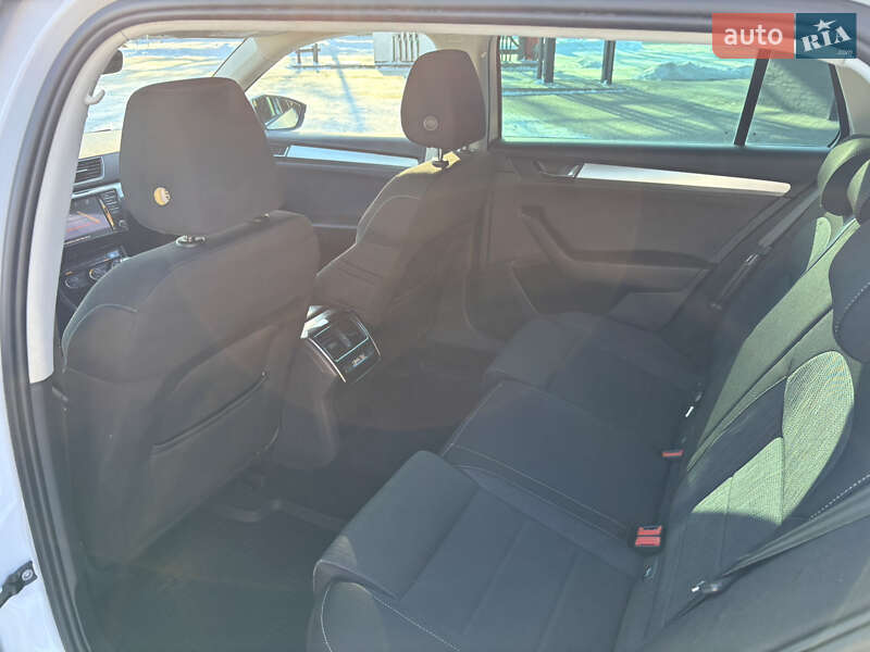 Универсал Skoda Superb 2017 в Нововолынске фото 13 Универсал Skoda Superb 2017 в Нововолынске