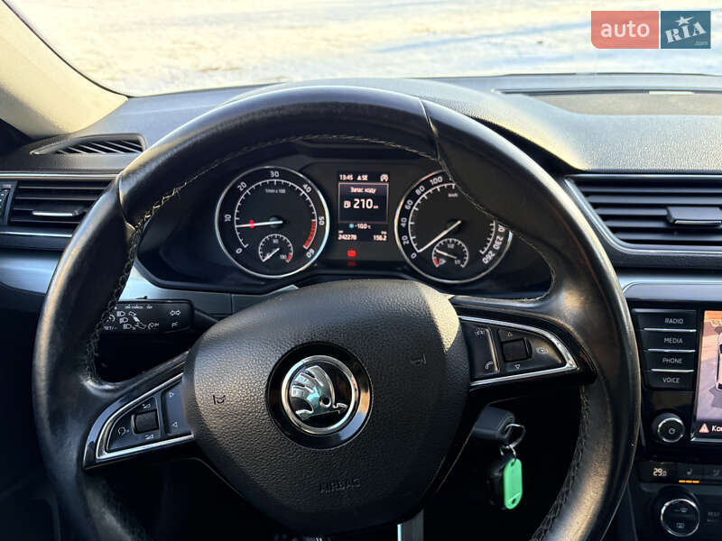 Универсал Skoda Superb 2017 в Нововолынске фото 21 Универсал Skoda Superb 2017 в Нововолынске