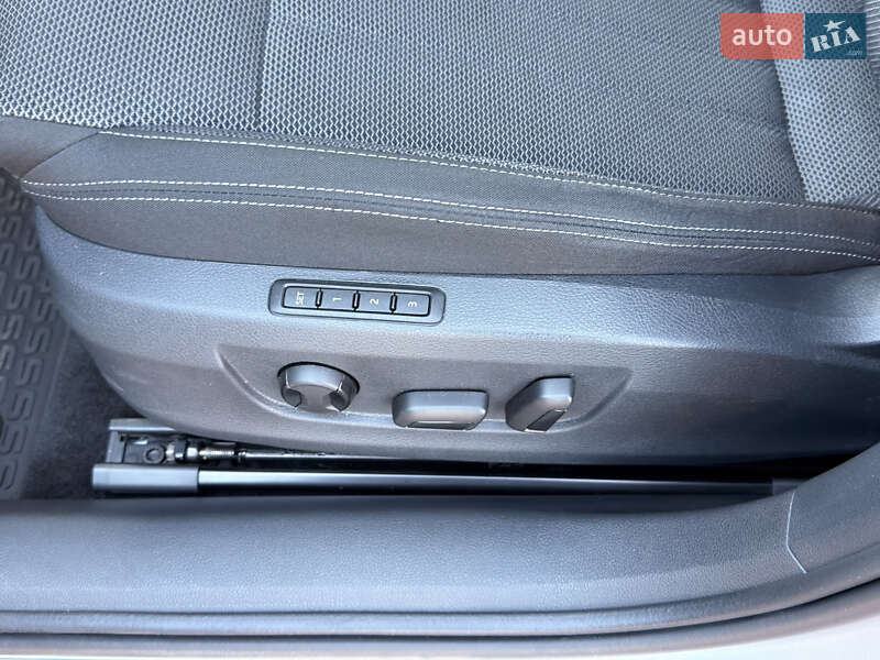 Универсал Skoda Superb 2020 в Мукачево