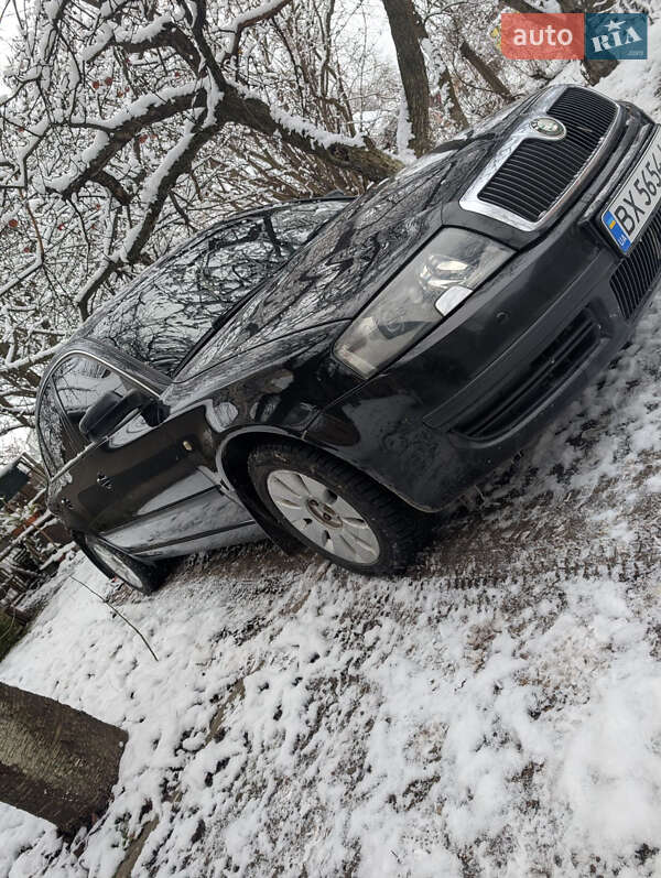 Лифтбек Skoda Superb 2005 в Черновцах