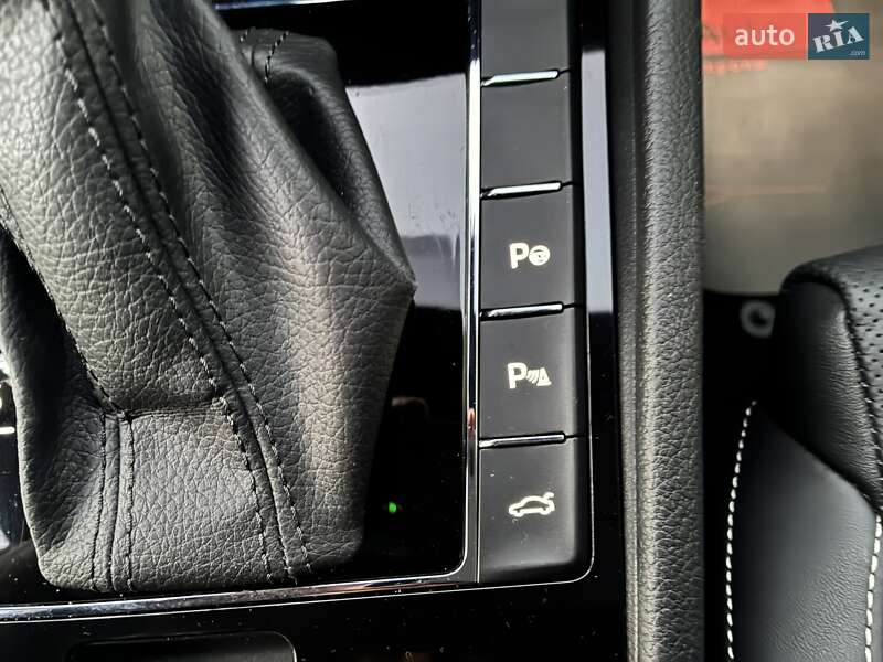 Универсал Skoda Superb 2021 в Киеве