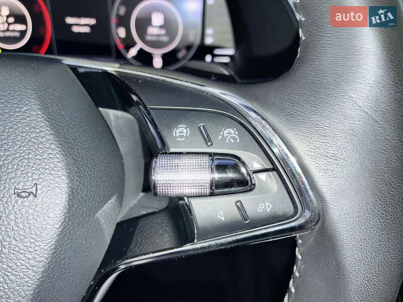 Универсал Skoda Superb 2021 в Киеве