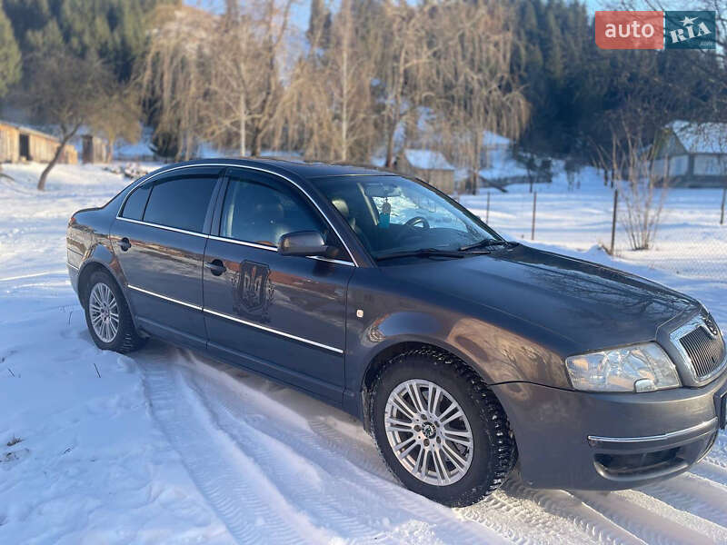 Лифтбек Skoda Superb 2005 в Путиле фото 3 Лифтбек Skoda Superb 2005 в Путиле
