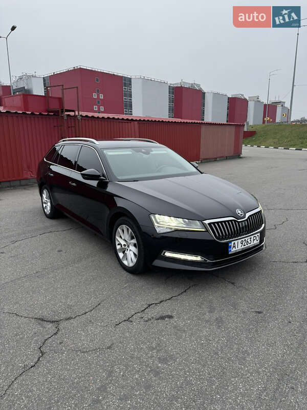 Универсал Skoda Superb 2020 в Киеве