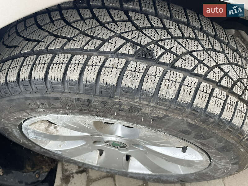 Лифтбек Skoda Superb 2010 в Самборе фото 35 Лифтбек Skoda Superb 2010 в Самборе