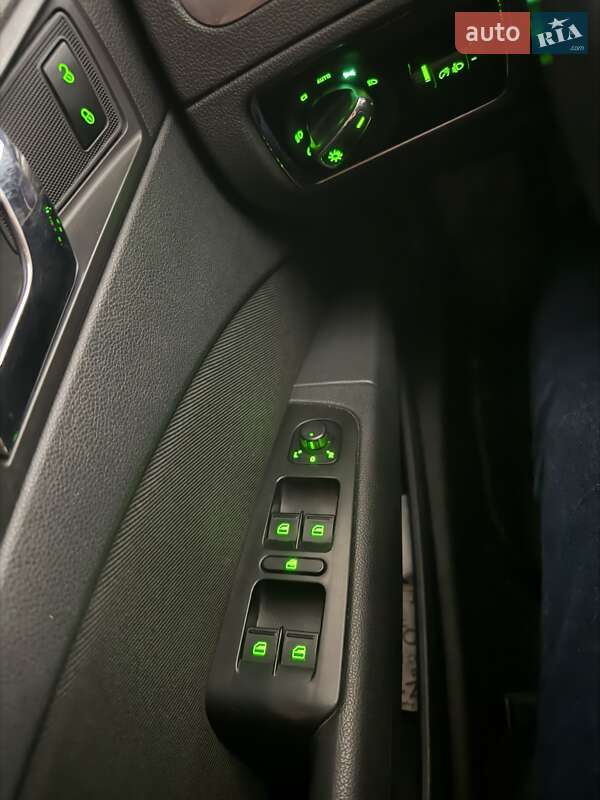Лифтбек Skoda Superb 2014 в Киеве фото 11 Лифтбек Skoda Superb 2014 в Киеве