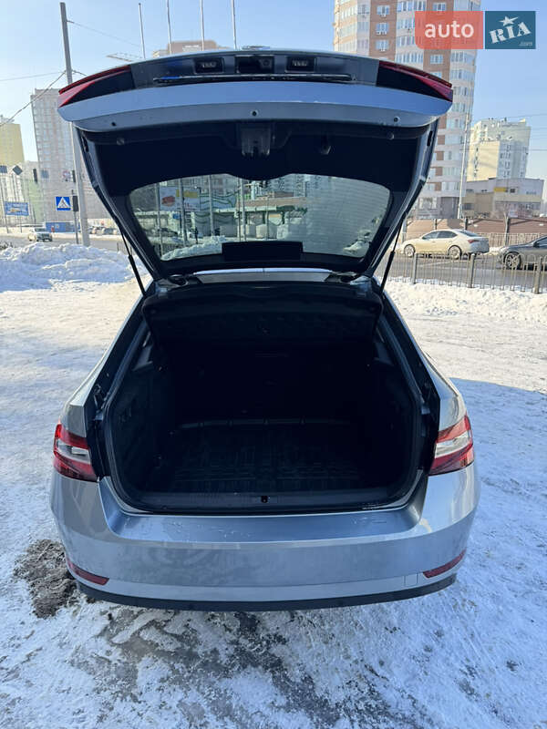 Лифтбек Skoda Superb 2016 в Киеве фото 7 Лифтбек Skoda Superb 2016 в Киеве