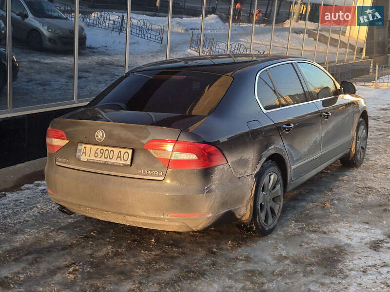 Лифтбек Skoda Superb 2013 в Киеве фото 4 Лифтбек Skoda Superb 2013 в Киеве