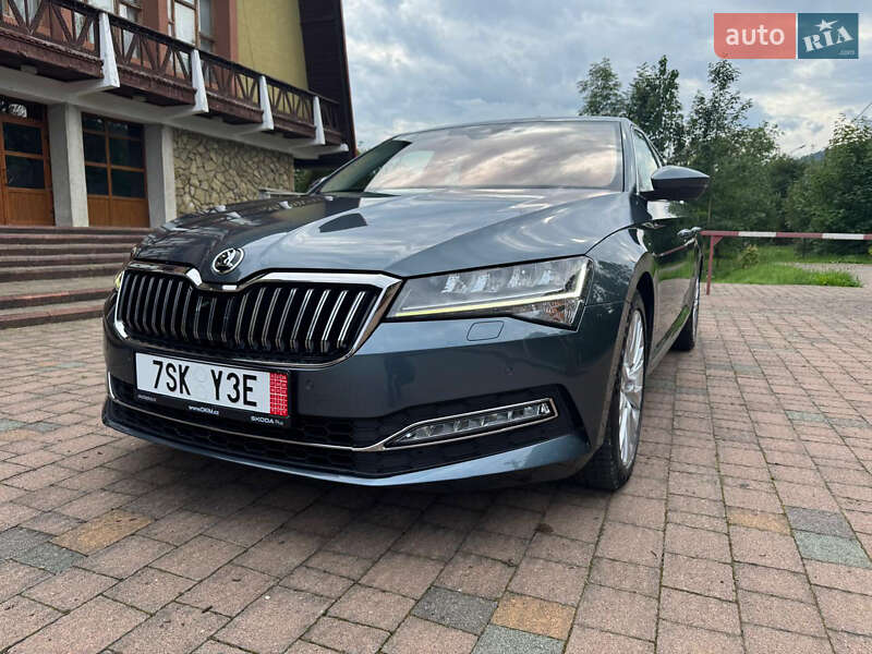 Лифтбек Skoda Superb 2020 в Надворной