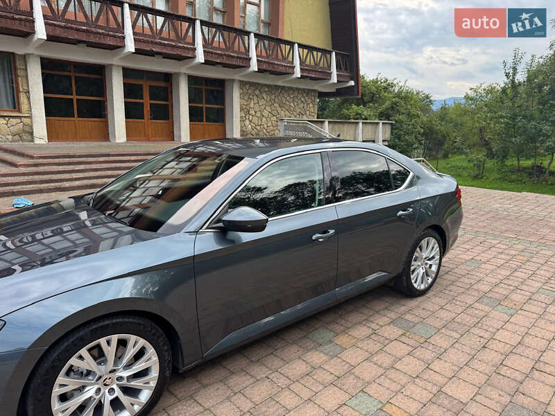 Лифтбек Skoda Superb 2020 в Надворной