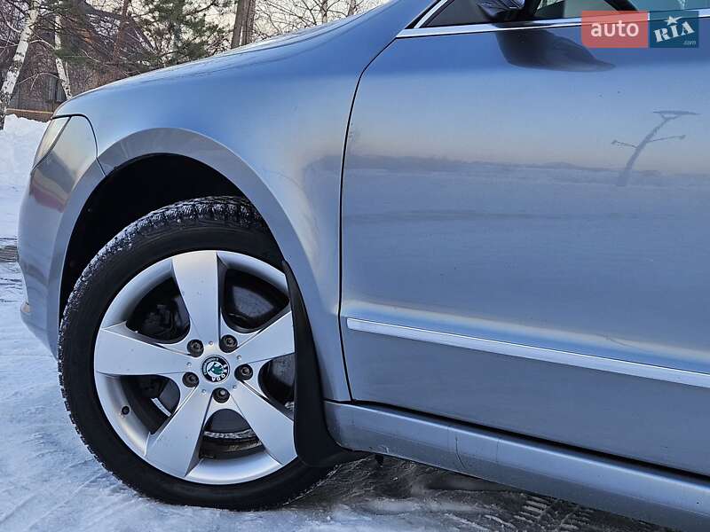 Лифтбек Skoda Superb 2008 в Дрогобыче
