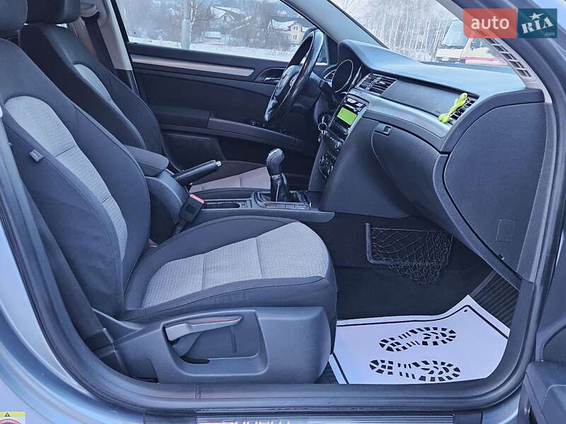 Лифтбек Skoda Superb 2008 в Дрогобыче