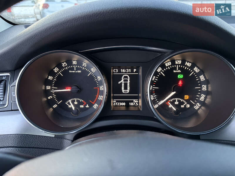 Универсал Skoda Superb 2014 в Смеле