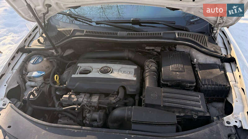 Ліфтбек Skoda Superb 2014 в Ужгороді