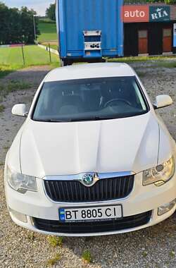 Лифтбек Skoda Superb 2012 в Турьих Реметах